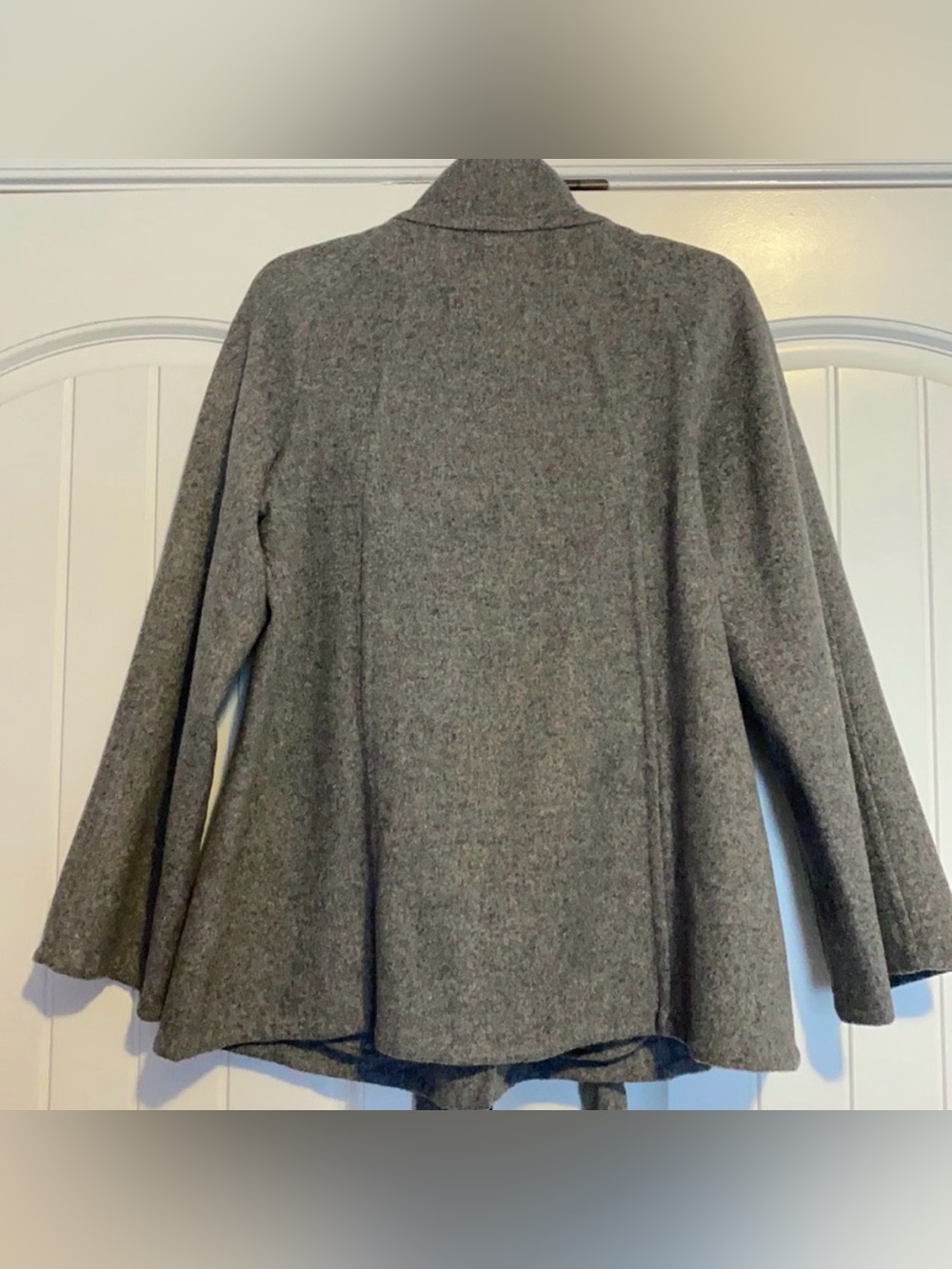Liz Claiborne Gray Angora Wool Blend Belted Pea Coat Size Medium Soft - Picture 3 of 8